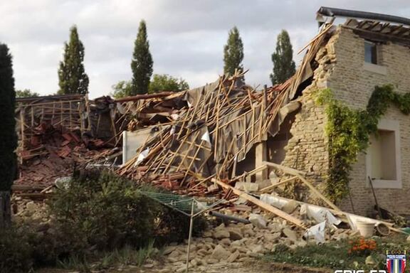 Charpente traditionnelle, Reconstruction d'une charpente après effondrement, Haute Marne, Buxières Les Villiers, fb_img_1507300938126 - Martin Charpentes